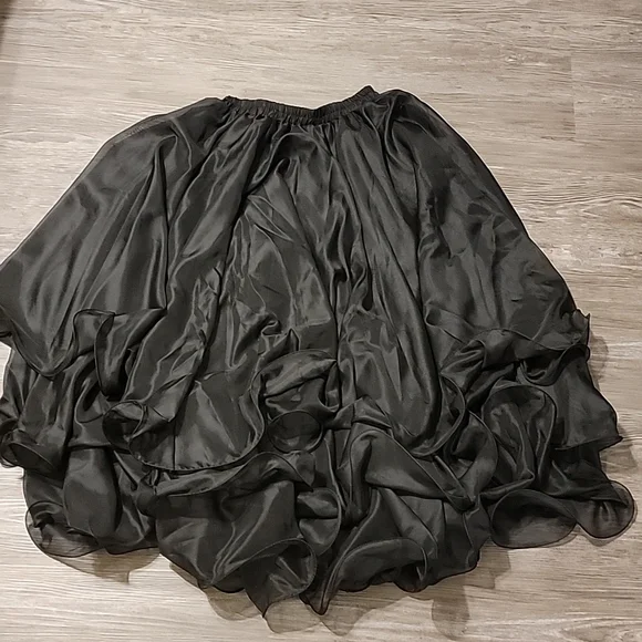 Black Costume Skirt - Picture 3 of 4